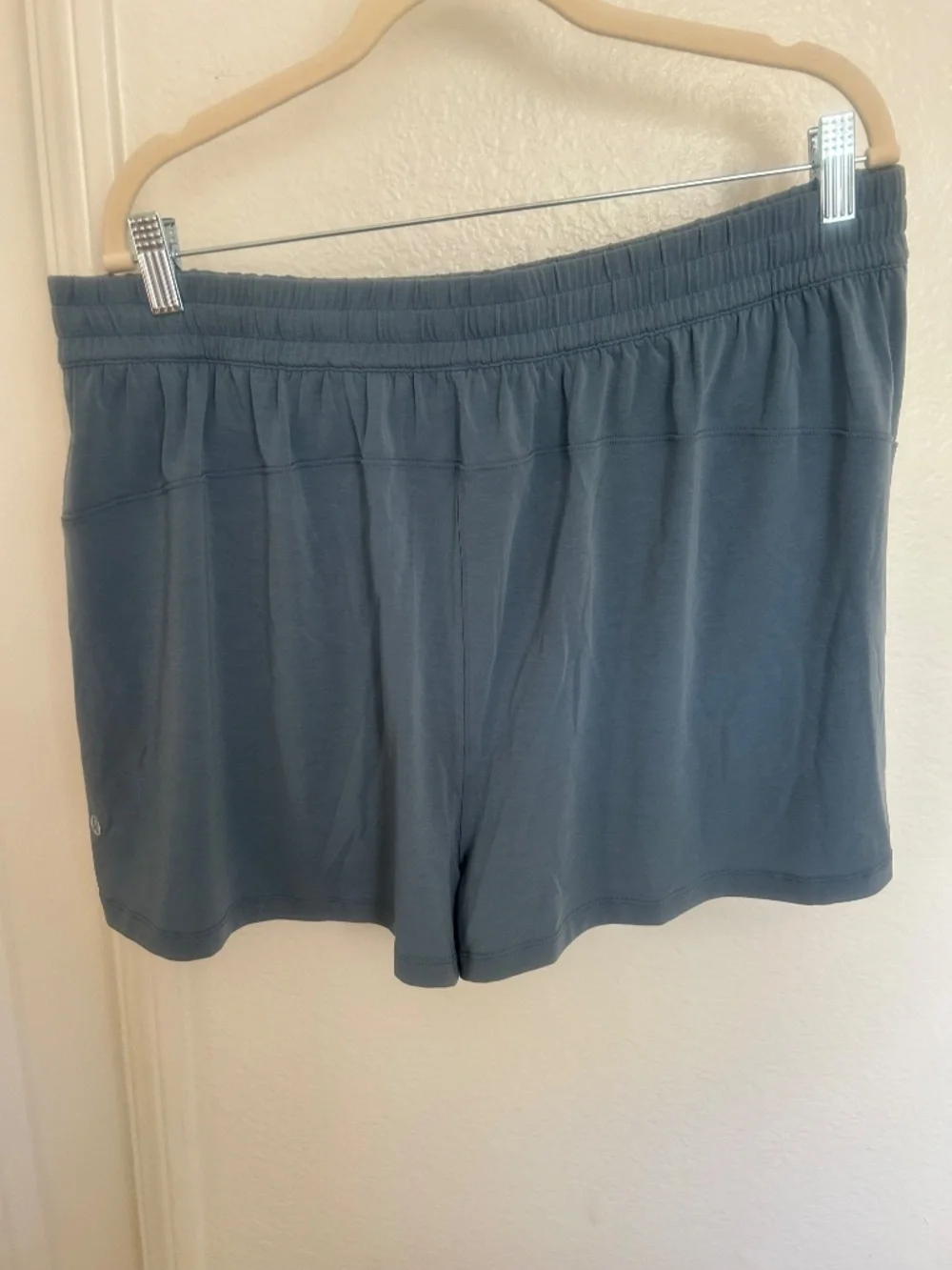 Lululemon Jersey Training SHR short size XL